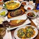 곱창김치찌개와 한식백반 2026/05/19 논현동 토담골 논현동에 위치한 30년 넘은 토속음식점 여러가지 반찬이 깔리는 정식메뉴는 물론... 