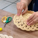 김윤정 | 오브올루 | 라탄공예 • 광주공방 on... 폴리텍 라탄공예 여성 재취업 과정. 왕왕 큰... 앞으로도 라탄공예가 여러분의 일상에 작은... 