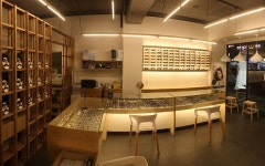 따뜻한 안경원 VOM OPTICAL(봄 안경원) 인테리어 디자인 _ by 가지공장 http://bit.ly/1ie1d00