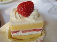 Pin by 유나 on sweet | Sweet cakes, Food, Cute desserts