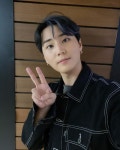 이쁘다 #키스더라디오 #데키라 #영케이 #끝까지안아줄게” 데이식스의 키스더라디오 on Instagram: “🌙 210906 키스더라디오 대기실에도... 