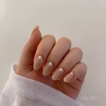 Pin page 네일빈 𝑁𝑎𝑖𝑙 𝐵𝑖𝑛 on Instagram: 🤎🤍🤎🤍⠀ ⠀ ⠀ 𝓝𝓪𝓲𝓵 𝓑𝓲𝓷... 