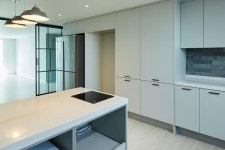 서울 송파구 신천동 더샵스타리버 심플한 화이트 공간 속 비앙코카라라 패턴의 조화, 53평 아파트 인테리어 간편안심인테리어 집닥 | 아파트... 