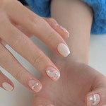광주네일 쌍촌동네일 밈네일 mim nail on Instagram: 이쁜손에 이쁜거 모음🤍 . . 🔅 디자인참고시 @mim___nail 태그해주세용 mim nail🖤... 