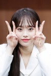 한강강물가득채움 on Twitter 김지우가귀여워서앞구르기뒷구르기... 한강강물가득채움 on Twitter | Chuu loona, Olivia hye, Girl group