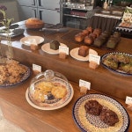 점심시간에 10분거리를 걸어왔다. 너무 더운 #구미 #시리베이커리 #장마 라면서요? #어찌된일인가요 ? - - - #… | Table settings