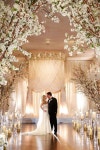 https://www.insideweddings.com/weddings/glamorous-ivory-blush-spring-wedding-at-a-private-club-in-chicago/685/ | 웨딩 아치, 아치 
