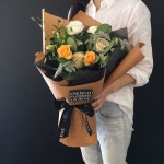 819 Likes, 1 Comments - FRENCH FLOWER SHOP LA REVE 라레브 (@ouilareve) on Instagram: “꽃을 디자인하다. THE FRENCH FLOWER... 