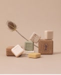 Moodboard DELIENN에 있는 gaelle marie님의 핀 - 2022 | 비누, 화장품, 선물 포장
