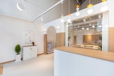 화이트&우드톤 깔끔한 분위기의 13평 미술교습소 인테리어 견적 화이트&우드톤 깔끔한 분위기의 12평 미술교습소 인테리어 견적 | 인테리어... 