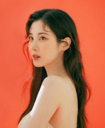 서현, 팬들에게 공개한 어린 시절 사진으로 뜨거운 사랑 녹이며