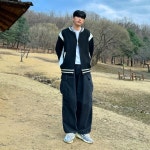 오늘은 특별한 코디를 가져왔습니다😝😝 특별한 이유는 친구가 de-pit이라는 쇼핑몰을 오픈하였는데 그 데핏에 협찬모델로... 