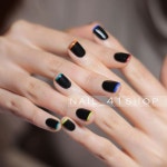Uñas negras con orillas pintadas de colores | 세련된 네일, 화려한 네일, 젤네일