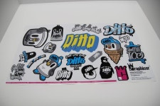 돌돌디자인 그래피티 펭귄 디또 스노우보드 헬멧 스티커 그래피커 Penguin DITTO snowboard helmet sticker GRAPHICER DOLDOLDESIGN... 