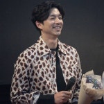 @_s.enti.418 on Instagram: “😁#남과여 #무대인사 #공유 #공지철 #용산 #롯데시네마 #160226” | Gong yoo, Casual button down... 