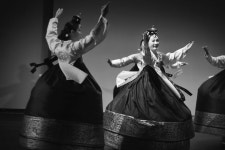 [유알아츠페스티벌] 서정춤세상 태평무 Taepyeongmu Korean Traditional Performance - YouTube