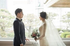 -  라파스튜디오  rapastudio  비아쥬스냅  viaje  웨딩촬영 Place @rapastudio  Dress @robedek_da… | Wedding dresses, Instagram posts... 