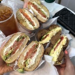 에싸베이글정돈 먹어줘야 인싸지🥴 (feat.손주름 무엇?;;) | Nutrition, Healthy snacks, Food