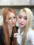 (2Hyeon) 유현,가현 Selfie - 1theK danceEAR Behind Photos (1theK Twt 240712)