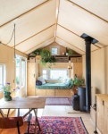 Ruim wonen in een tiny house doe je zo | vtwonen Ruim wonen in een tiny house doe je zo | vtwonen - 2024 | 작은 집, 집, 집 짓기