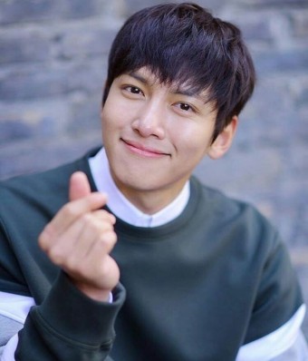 지창욱 (ji chang wook ) 지창욱  (ji chang wook ) | Ji chang wook, Korean actors, Ji chang wook photoshoot