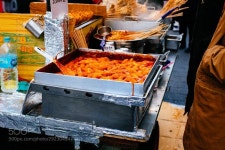 Pin page 남대문 시장#2 남대문 시장#2 떡볶이 Namdeamun market | Food sharing, Eat real food, Buzzfeed food