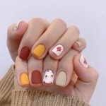 Pin page 539 Likes, 2 Comments - 덕소네일/네일또와/또와네일 (@ddowa_nail) on Instagram: “세졸귀 디자인 찾아오셨어요🧸... 