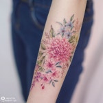 가족 탄생화 Family birthflower #탄생화타투 #타투 #꽃타투 #아로새기다타투 #타투이스트 #타투이스트실로 #tattoos... 