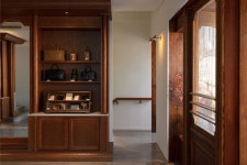 TOUT Y EST - STUDIO OS - 스튜디오 오에스