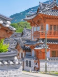 포인트 : 은평역사한옥박물관 옥상 / 주변 #카페 📱한복 예약... 정보 : 은평한옥마을 한문화공영주차장(진관동 186 / 30분 600원)...