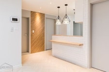 화이트 앤 화이트 26평 예쁜 아파트 인테리어 화이트 앤 화이트 26평 예쁜 아파트 인테리어 | Bathroom mirror, Room divider... 