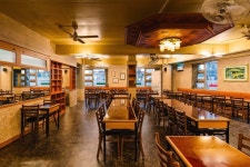 그렇게카페가된다 인테리어 - 사직로서울 | 한식전문점, 한식당