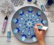 스웨터에 있는 은아님의 핀 | 도자기 아이디어, 도자기 접시, 아이디어