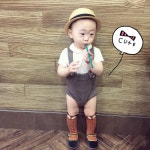 __ 큐트베베 빨때 꼬다문모습이...예사롭지않은 이제는 자기가 원하는 모자도 초이스하는.ㅋ 어제 원래 배레모씌웠는디 끝까지 안쓴다고... 