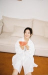pose에 있는 본경 구님의 핀 - 2023