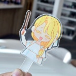 Pin page 올댓프린팅(ALL THAT PRINTING)✨아크릴키링 | 아크릴스탠드 | 코롯토 | 아크릴굿즈 | 주문제작 on Instagram: 사진 찍기 좋은 아크릴... 