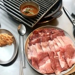 @u_rrrii trên Instagram: “또 먹고싶은🐽 남긴 깍두기짜글이밥이 생각난댜 - - #남천동모소리 #모소리 #부산”