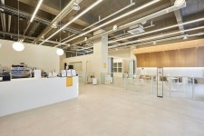 화이트&우드톤 깔끔한 60평 애견호텔 & 유치원 & 미용실 인테리어 (성동구 성수동)