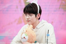 사운드웨이브 고양 스타필드 최수빈 [HQ] 점심먹고 나른하니까 수빈이로 힐-링! | Txt, Leader 사운드웨이브 고양 스타필드 최수빈 [HQ]... 