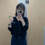 💙 . 가디건만 입어도 좋은 계절이 오고 있네요. 꽃놀이 가고 싶은데 이번주 비 소식🥺 다음주 어서와. 비 오지마.. in 2024