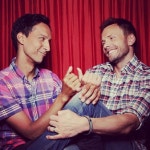 Danny pudi에 관한 상위 25개 이상의 Pinterest 아이디어 | Joel mchale, Haley james scott 및 Bethany joy lenz