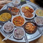 엄마밥상에 있는 핀