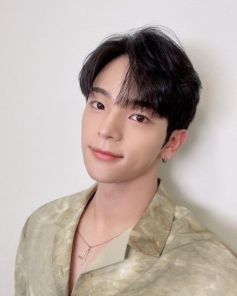 김우진 KIM WOOJIN on Instagram: 