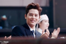 Flying Dongjun.com-150713 Daegu DIMF Awards - 2021 | 사진, 축하합니다, 계속