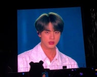 어제 다녀온 로즈볼 막콘 전광판 사진찍은거야!!!짧은후기 약간많은사진 - 방탄소년단 카테고리