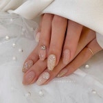 Photo by 천안 네일수강 쏭언니 대표원장 in Cheonan, Korea with @ziyeonii_.