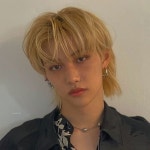 영복 𝓕𝓮𝓵𝓲𝔃♛ | Face brightening, Felix, Kpop