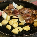 우판등심 - 신동카페거리 고기 요리 | 맛집검색 망고플레이트 - 2021 | 요리, 식품 아이디어, 고기