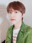 CRAVITY on Twitter: 왕누니와 그린룹 🥬  #형주니 #그린루비 #하이요 #우빈…  | Starship entertainment, Boy groups, Woo bin