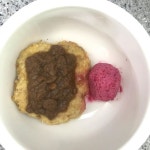 숨은 쉬고 먹는건지...😅 새벽산책 다녀오고 맛있게 아침식사🍽 .  페이보리잇  강아지돈까스  핑크치즈볼 | Food, Beef